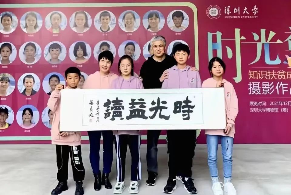 翻阅“时光”之书，引领“益读”之路——访“时光益读”公益团队指导老师赵崇毅